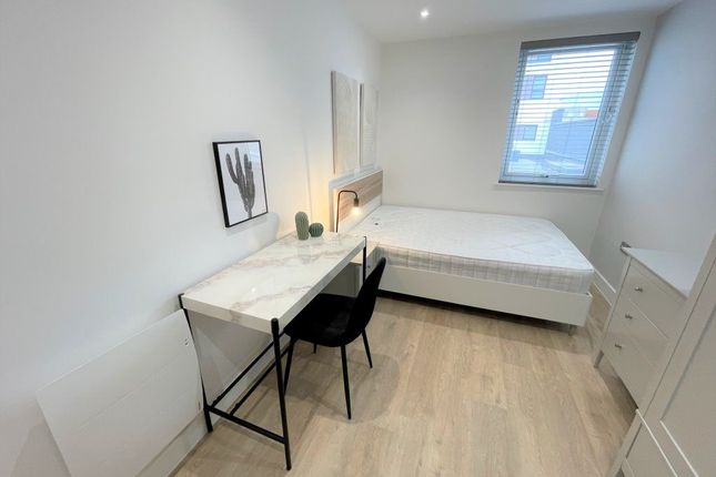 Thumbnail Room to rent in Room 4, 109 Aspect Point, Wentworth Street