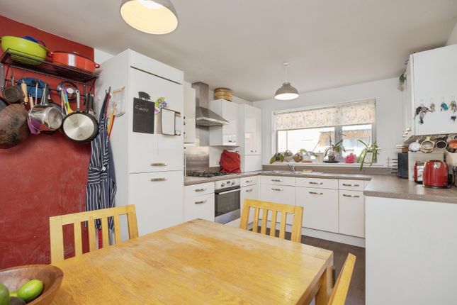 22, Discovery Drive, Kent photo 4