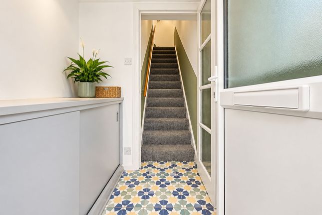 3 Edgecumbe Court Ashburton Road, Croydon photo 2