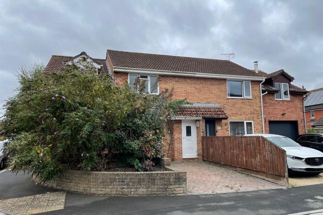 3-bed house on 35, Ashlea Park, Highbridge, £300,000