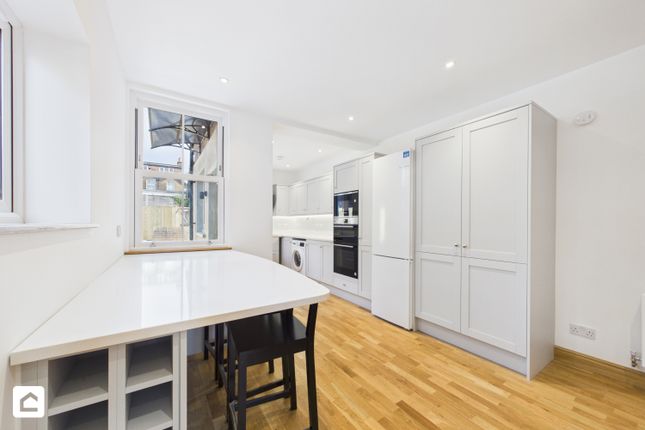 6, Effingham Road, Reigate photo 4