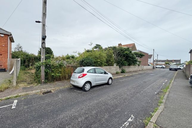 32 Kings Road, Cheriton, Folkestone photo 2