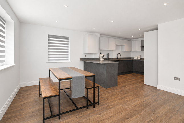 10 Edward Close, Cuffley Hill, Goffs Oak photo 4