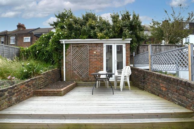16 Mafeking Road, Brighton photo 2