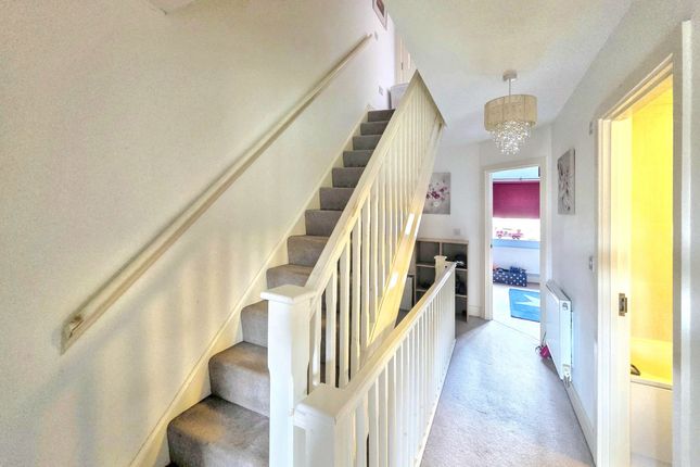36 Old Common Way, Uckfield photo 3