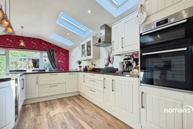10, Grove Road, Hampshire photo 4
