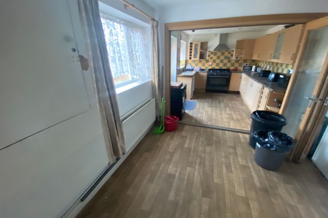 684, Chester Road, Birmingham photo 5