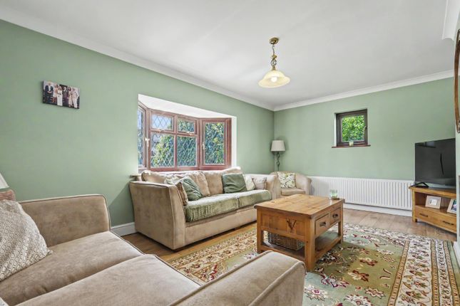 47 Fobbing Road, Corringham, Essex photo 4