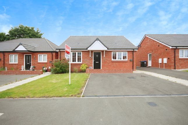 Thumbnail Detached bungalow for sale in Phillips Way West, Hampton Magna, Warwick