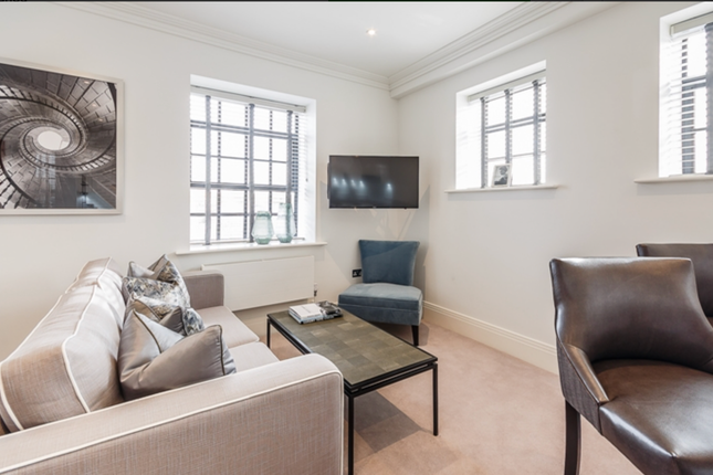 Rainville Road, London photo 3