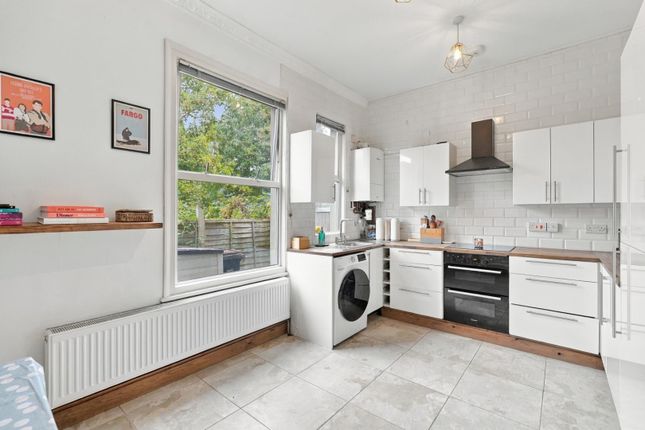 Howard Road, London photo 4