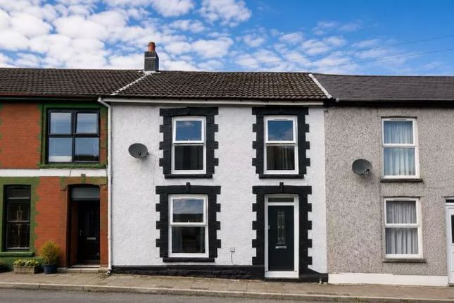 2-bed house on 2, Treharne Street, Treorchy, £90,000
