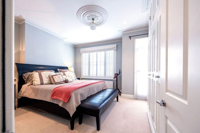 54, Bovingdon Road, London photo 4