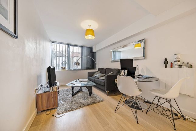 Flat for sale in Durnsford Road, Wimbledon, London