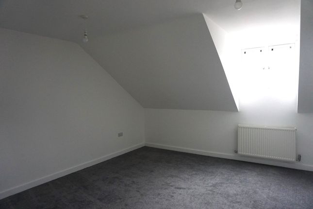 2 Tulip Street, Nottingham photo 4