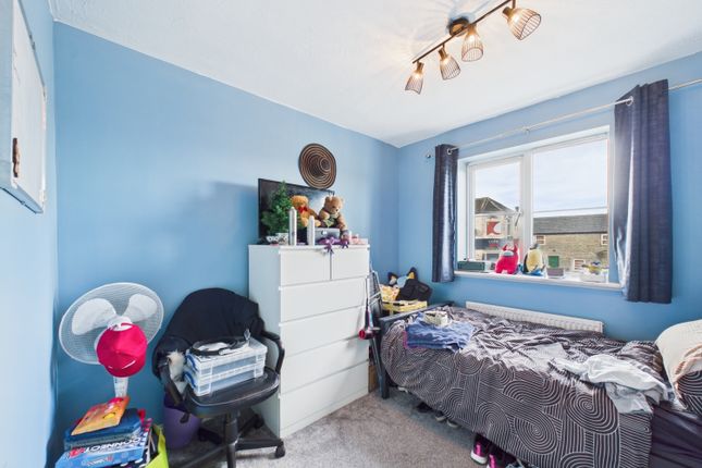 10, Bewick Court, Bradford photo 5