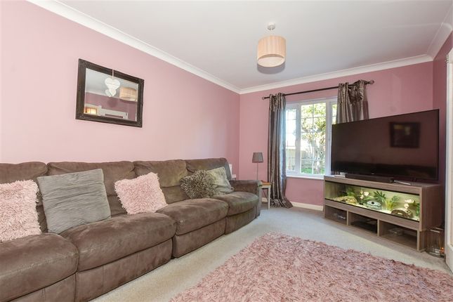 The Close, Ashington photo 3