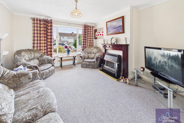 31, Goldfinch Close, Caldicot photo 2
