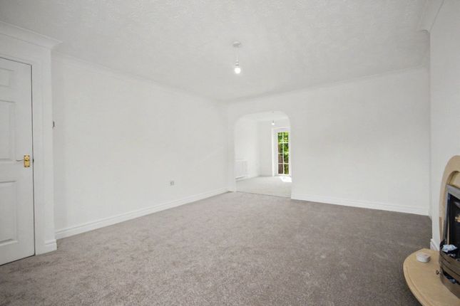 23, Benton Mews, Wakefield photo 3