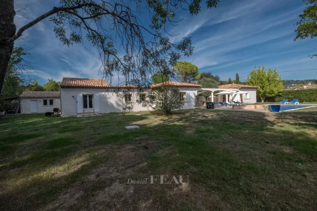 Detached house for sale in Callian, 83440, France