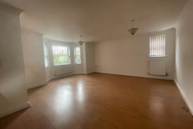Flat for sale in Howbeck Road, Oxton, Wirral