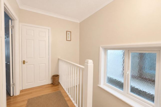 264, Hall Lane, London photo 5