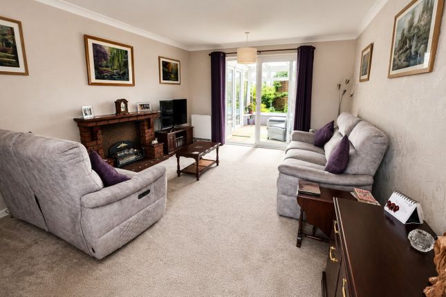 7, Bushy Croft, Bexhill on Sea photo 2