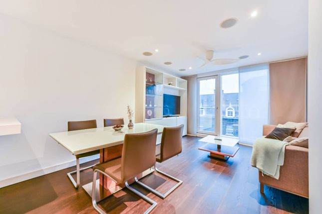 Flat for sale in Moore House, Pimlico, London