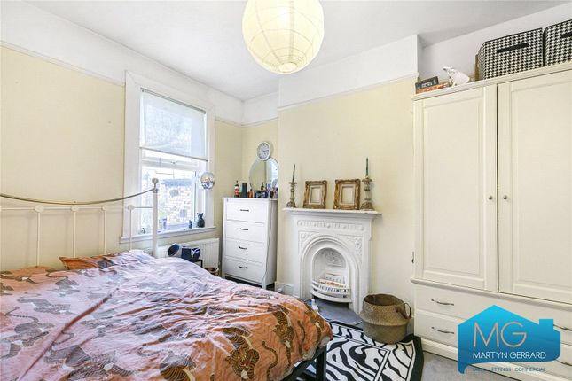 Terraced house to rent in Fairfax Road, Haringey, London