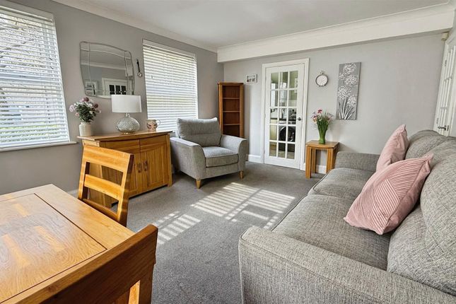 1 Oakleigh House, Hamson Drive, Macclesfield photo 3