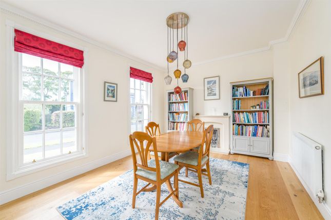 38, Bowmont Court, Kelso photo 3