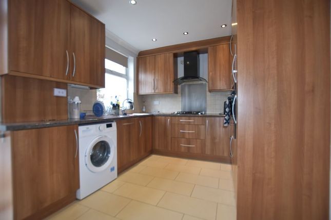 3, Hawthorn Drive, Harrow photo 3