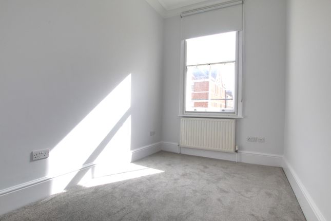 Flat to rent in Dartmouth Chambers, (Pk406), Holborn