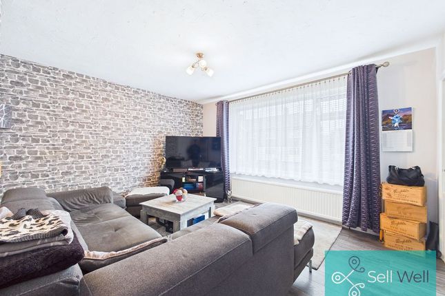 9, Malcolm Drive, Manchester photo 3