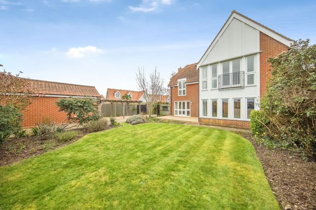 4, Barrow Mews, COLCHESTER photo 5