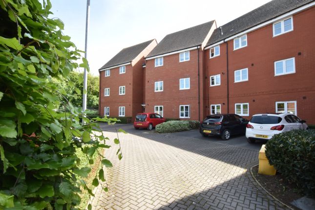 Thumbnail Flat for sale in Robins Corner, Evesham, Worcestershire