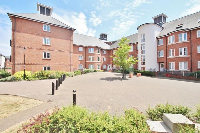 Flat to rent in Quakers Court, Abingdon