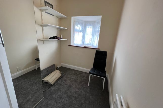 Semi-detached house to rent in Milford Road, Southall