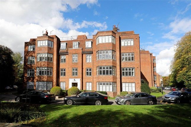 3-bed flat on 95 Sutherland House,, Highlands Heath, London, £745,000