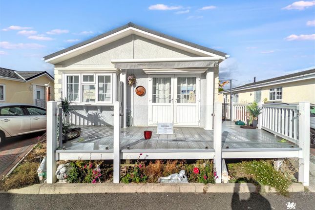 43 Westover Park, West Street, Whitland photo 2
