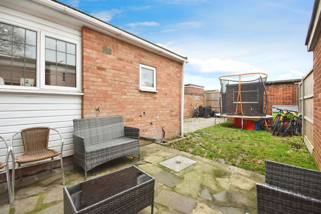 15, Parklands Way, Chelmsford photo 4
