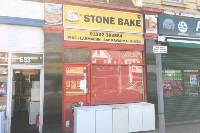 Retail premises to let in Christchurch Road, Bournemouth