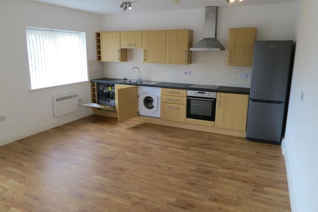 5, Dunsters Court, Bury photo 2