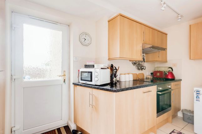 Maisonette for sale in Brighthampton Court, Brighthampton, Witney