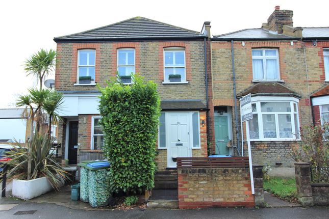 Flat for sale in Summer Road, East Molesey