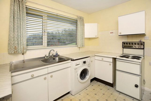 31 Grange Park, Teignmouth photo 2