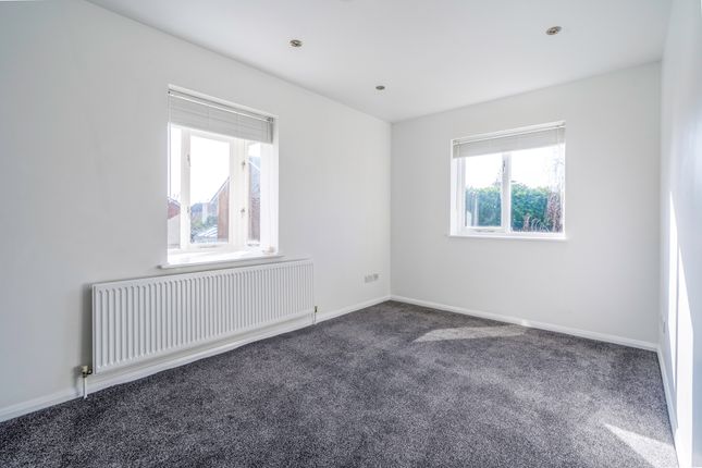 Flat to rent in Eagle Close, Waltham Abbey