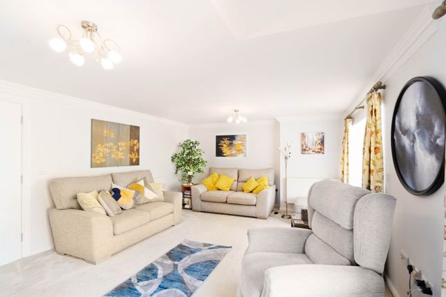9, St Pauls Mews, Dorking photo 3