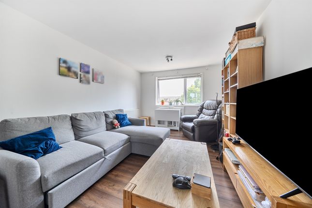 75, Holyrood Crescent, St. Albans photo 4