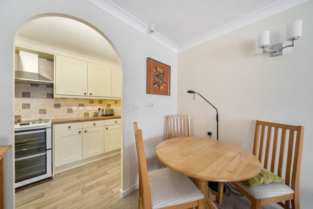 Flat 18, Homecanton House,, Carrington Way, Somerset photo 4